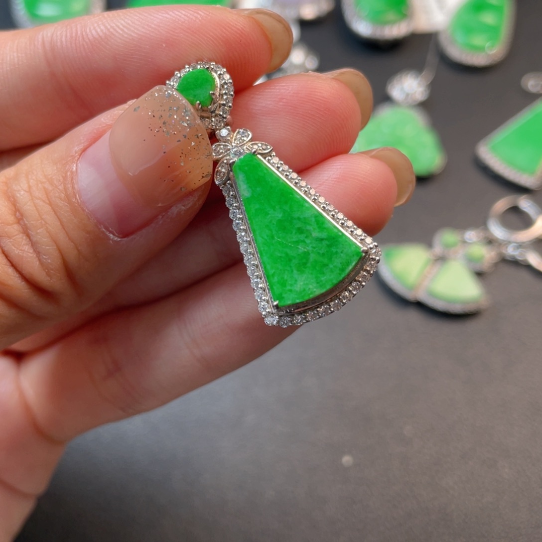 翡翠吊坠(不含链)银S925镶嵌