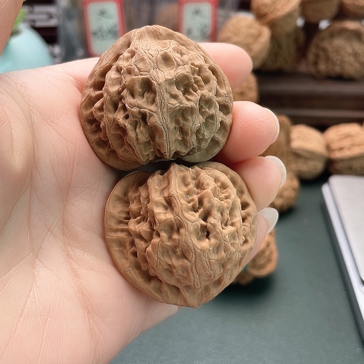 文玩核桃吊坠39宫灯