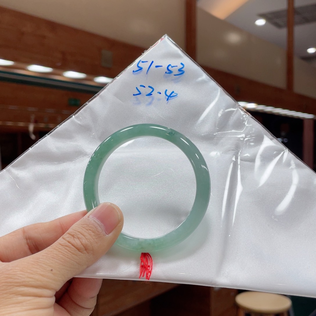 翡翠手镯未镶嵌买断