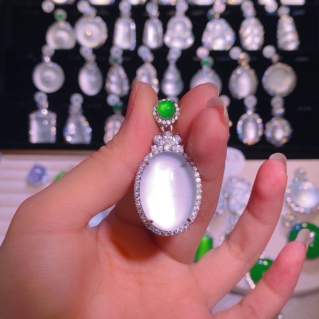 锆石铜合金白富美