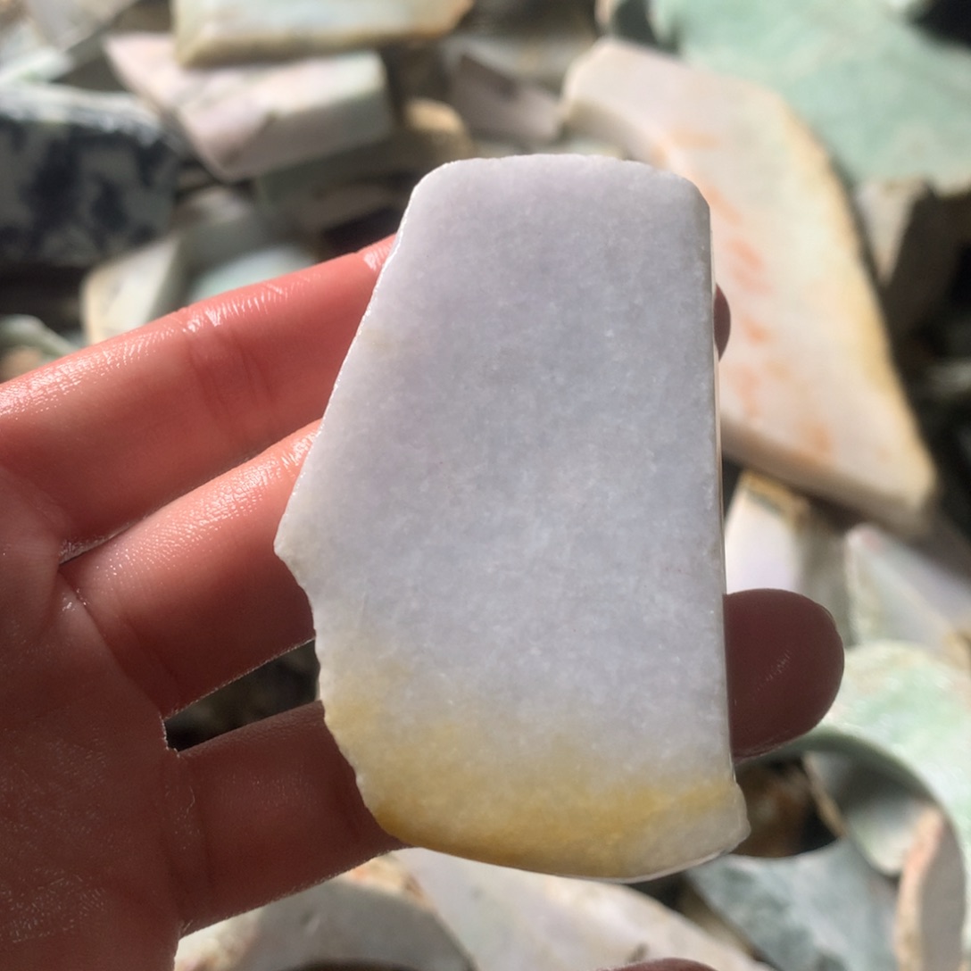 翡翠颈饰未镶嵌缅甸翡翠