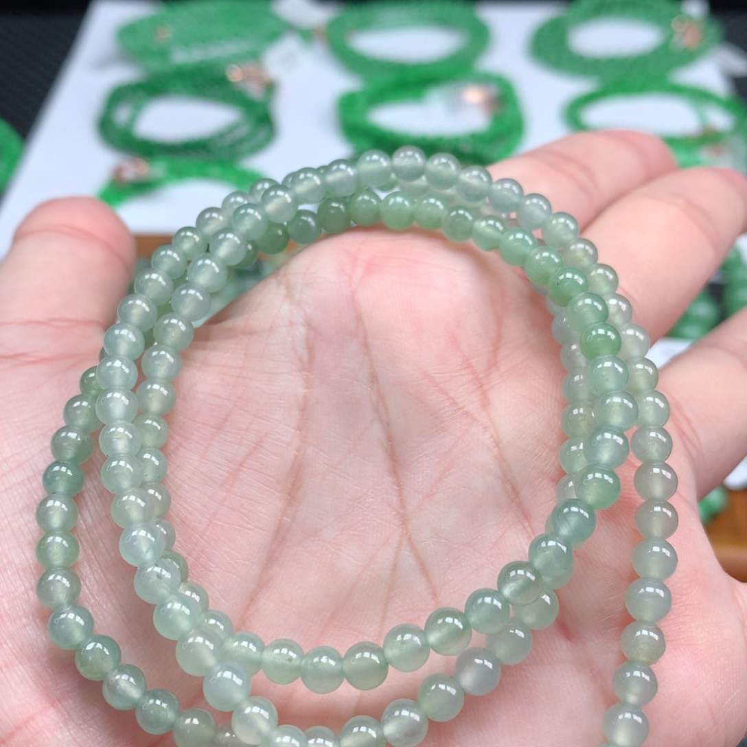 翡翠手链未镶嵌翡翠