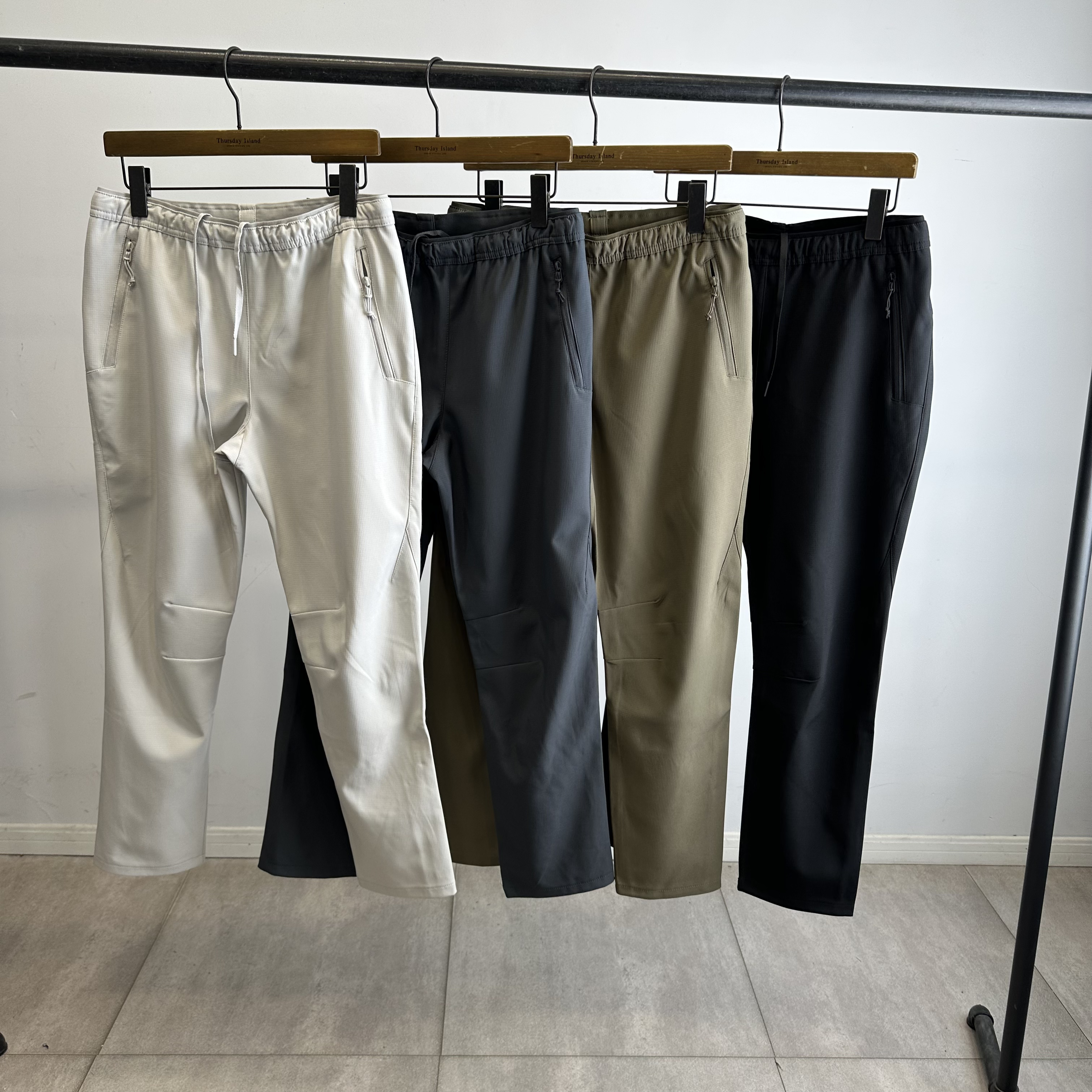 户外茑系男士弹力防风防泼水透气软壳百搭秋冬保暖冲锋裤长裤2976