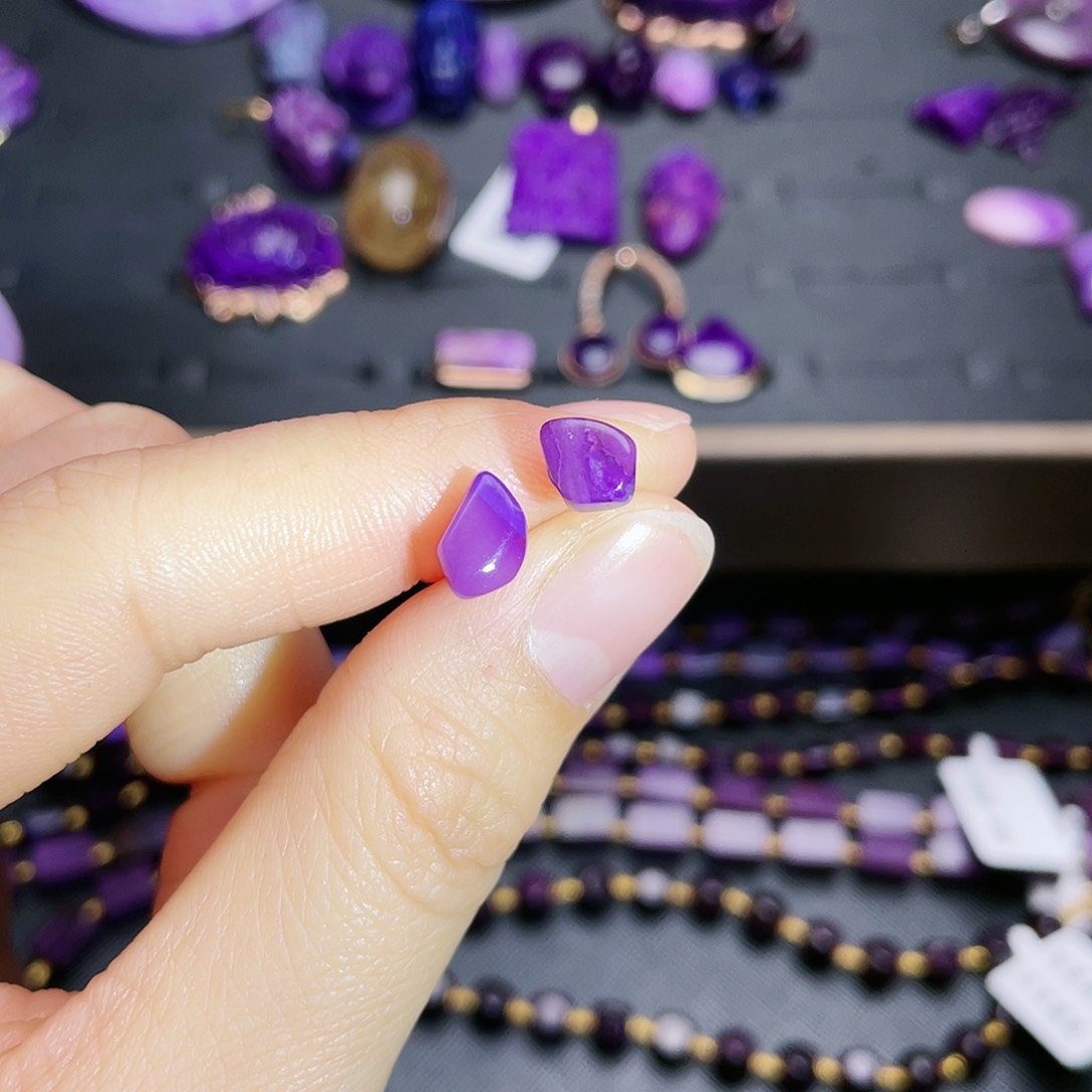 苏纪石（舒俱来）耳钉银S925镶嵌