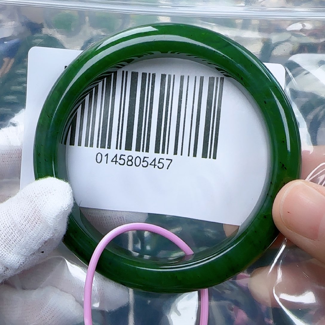 和田玉（碧玉）手镯未镶嵌包容61