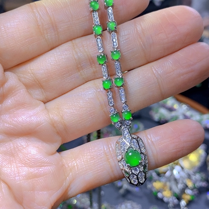 翡翠戒指银S925镶嵌天然翡翠