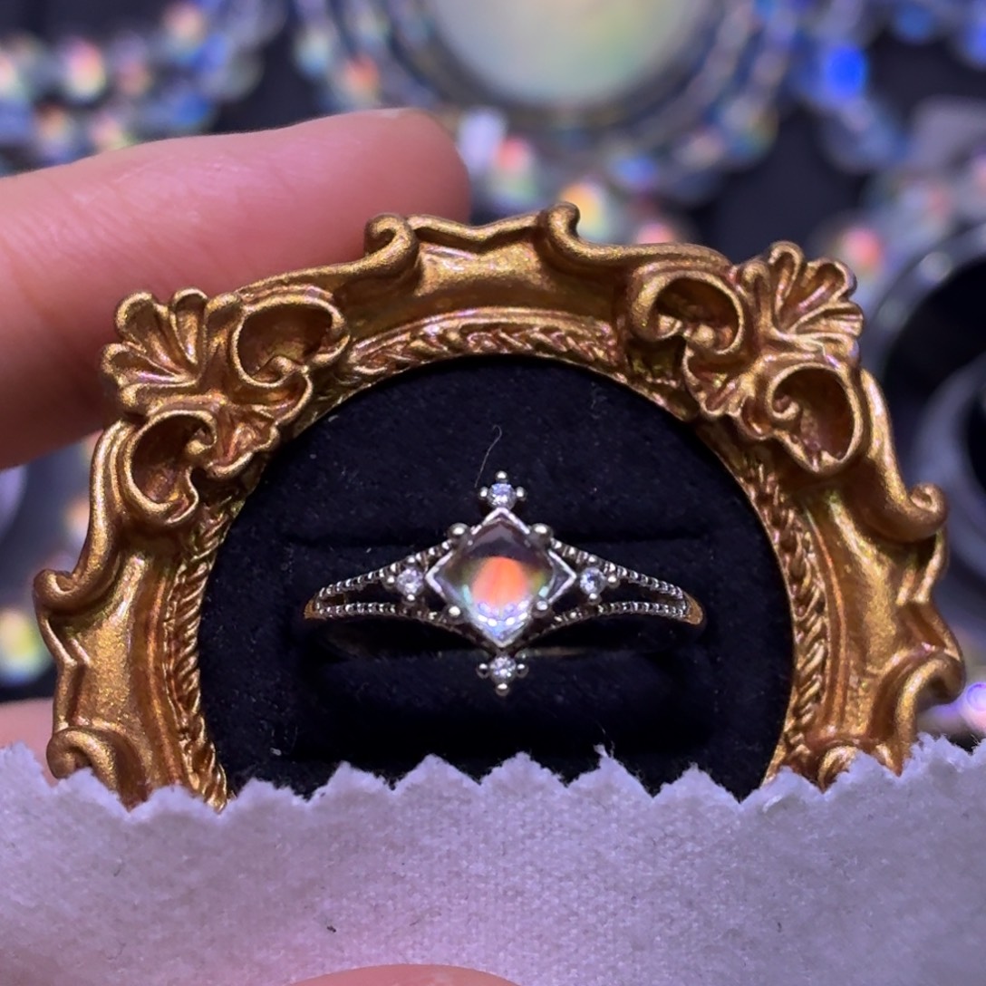 月光石戒指银S925镶嵌马岛全净体戒指