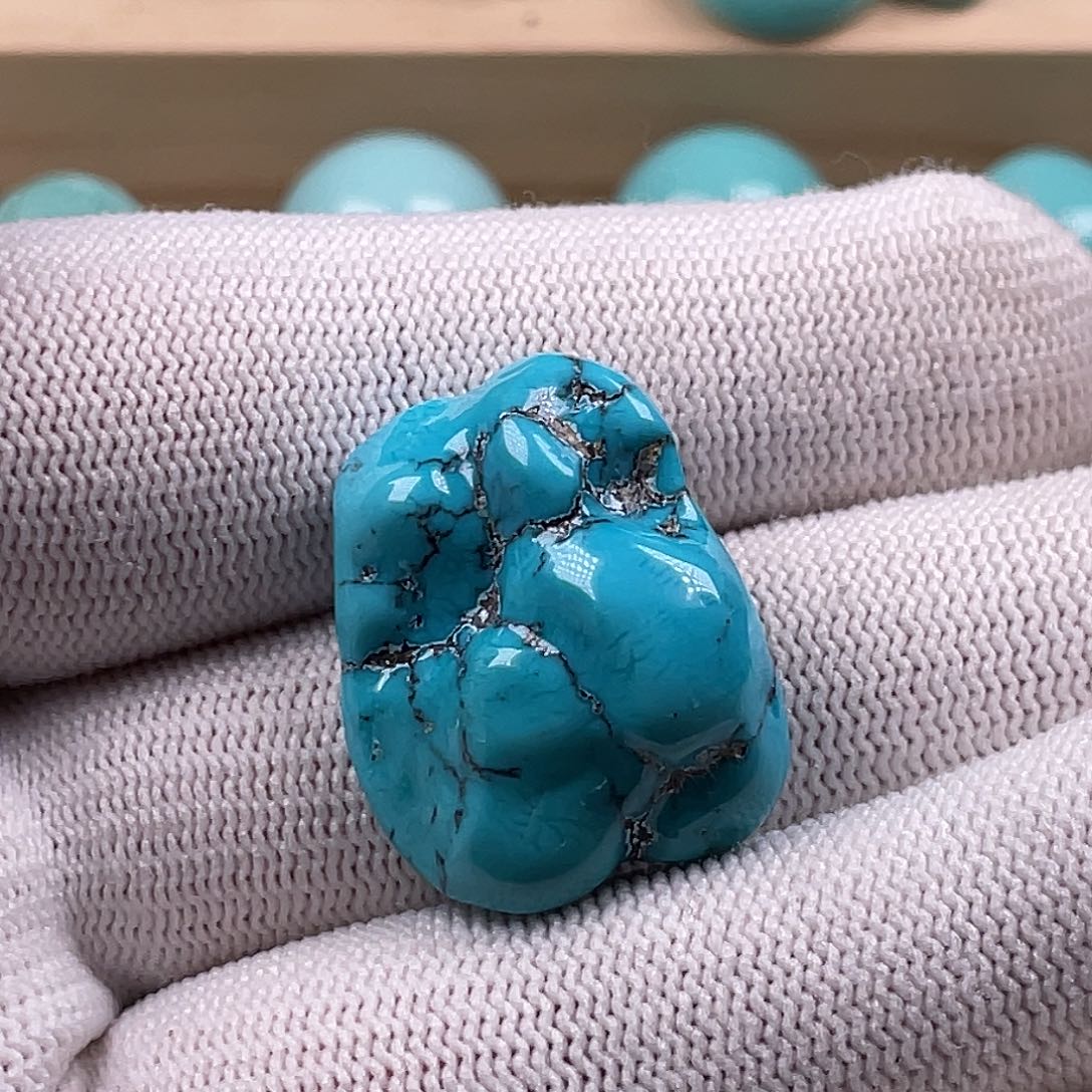 绿松石未镶嵌原矿绿松石