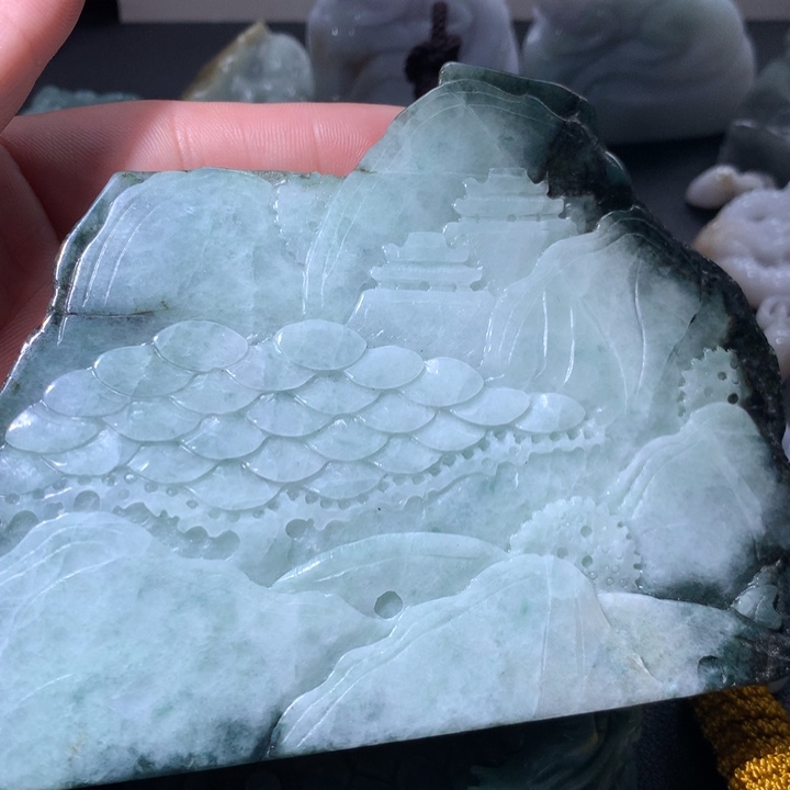 翡翠未镶嵌颈饰保真天然A货翡翠