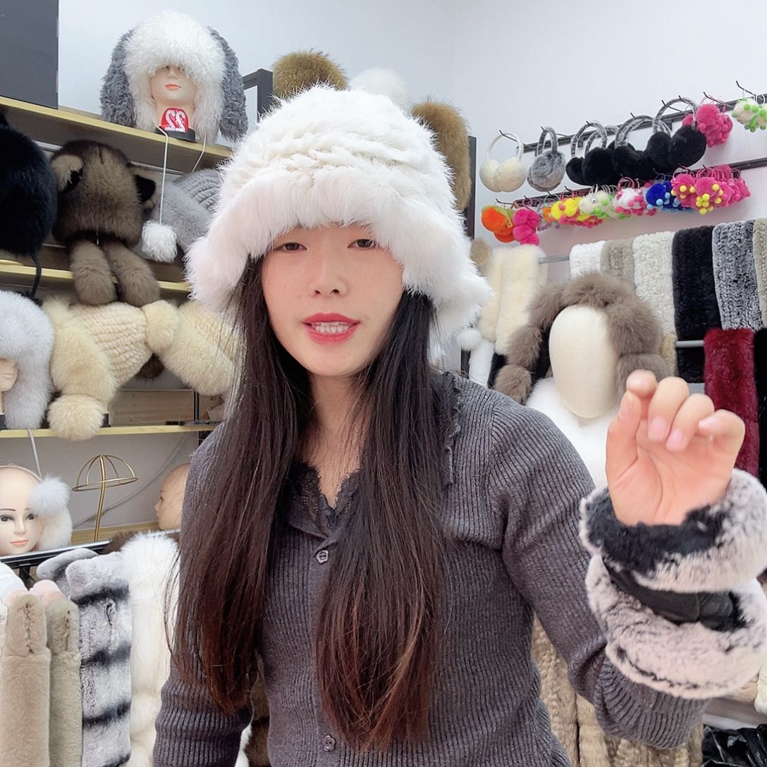 兔毛白色兔毛云朵帽不退换慎拍小号