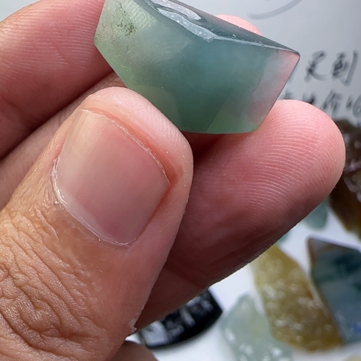 顺***威定制翡翠未镶嵌工费