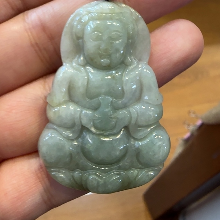 翡翠未镶嵌颈饰翡翠观音