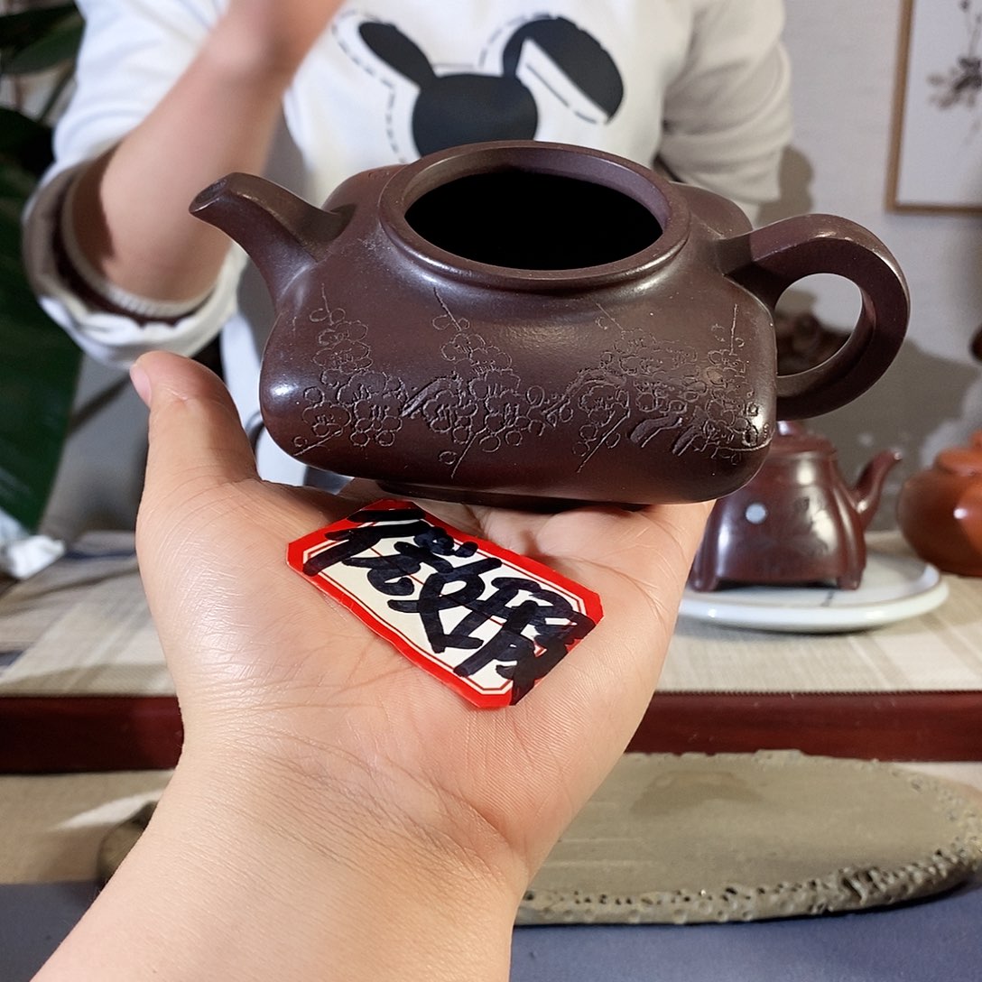 紫砂茶壶宜兴紫砂壶一名中年