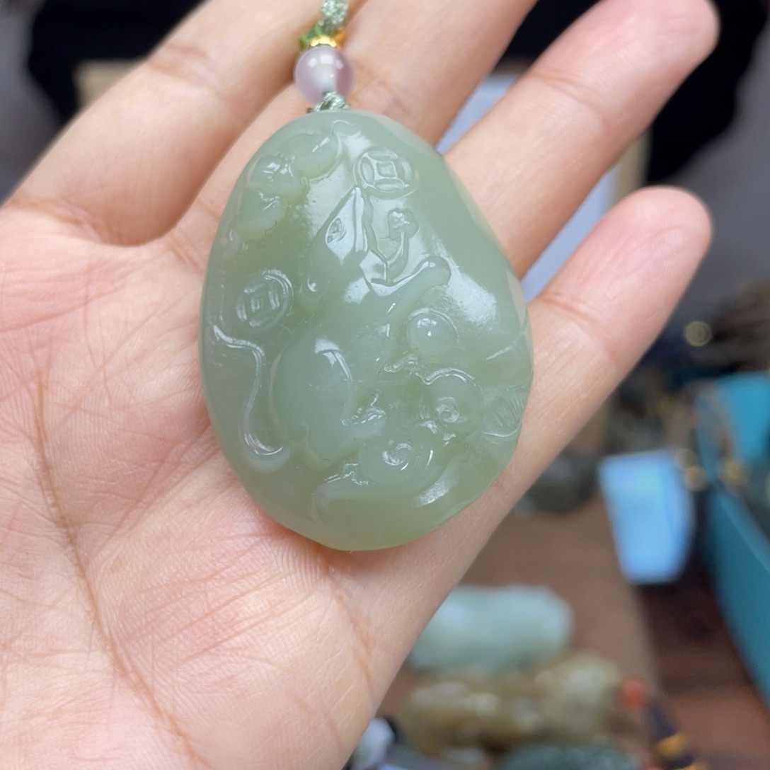 和田玉颈饰未镶嵌