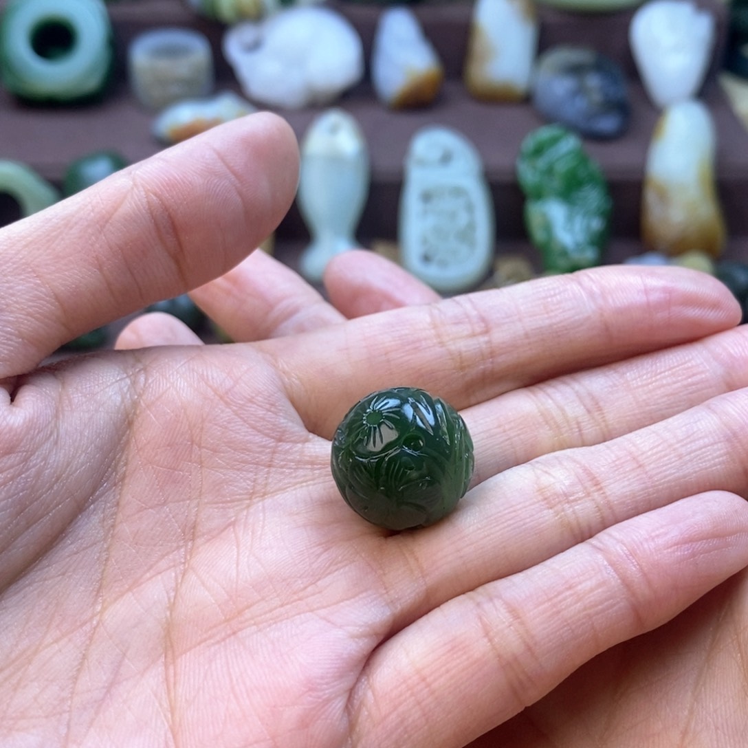 和田玉（碧玉）颈饰未镶嵌