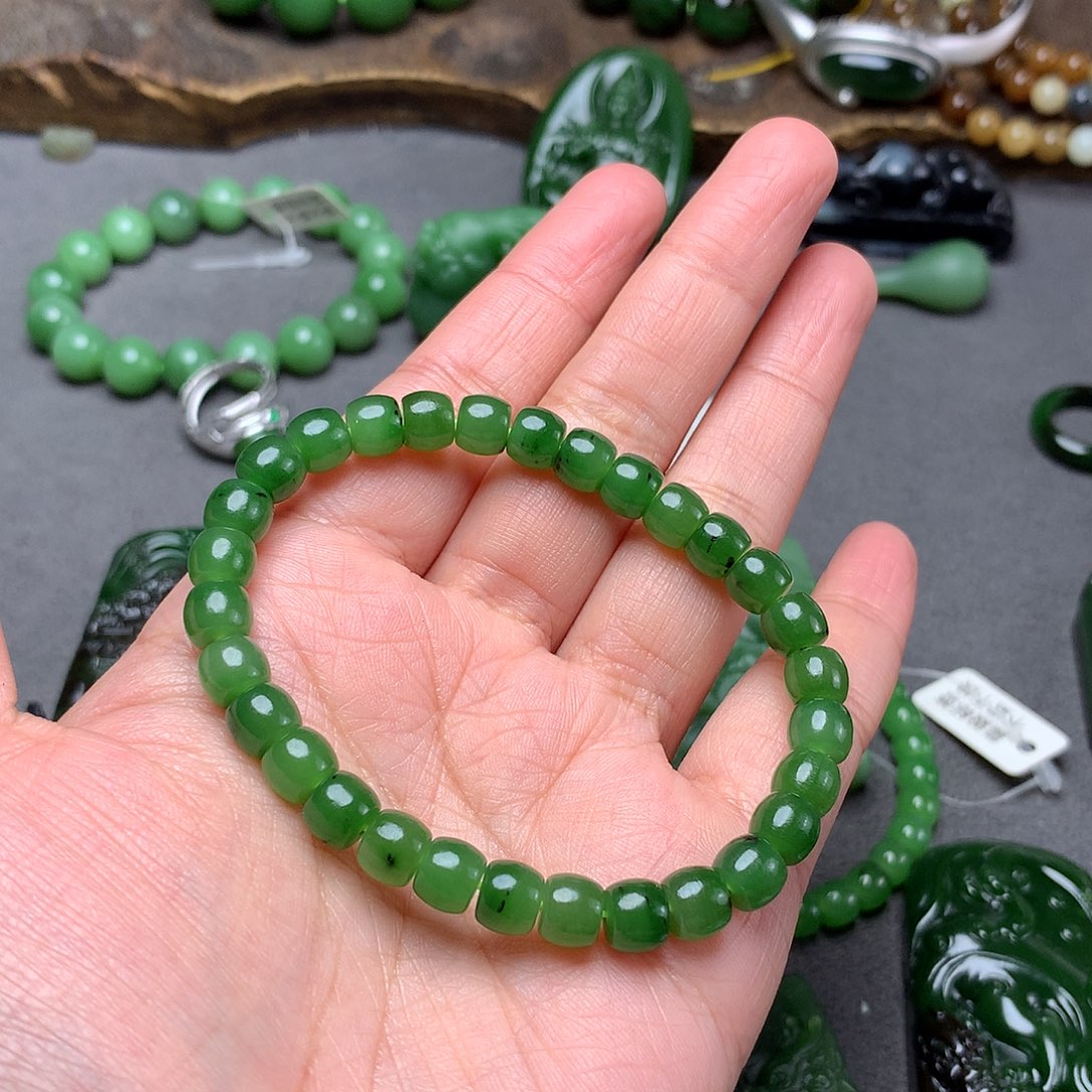 和田玉手链未镶嵌遇**?