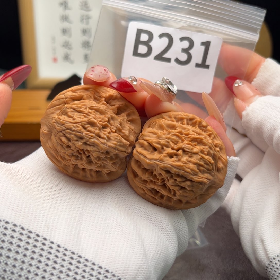 文玩核桃把件41望月b 231
