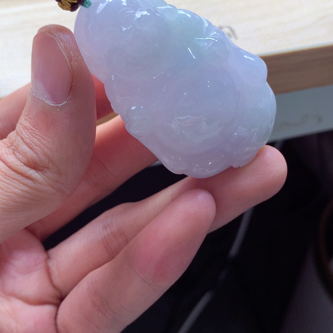 翡翠颈饰未镶嵌吊坠