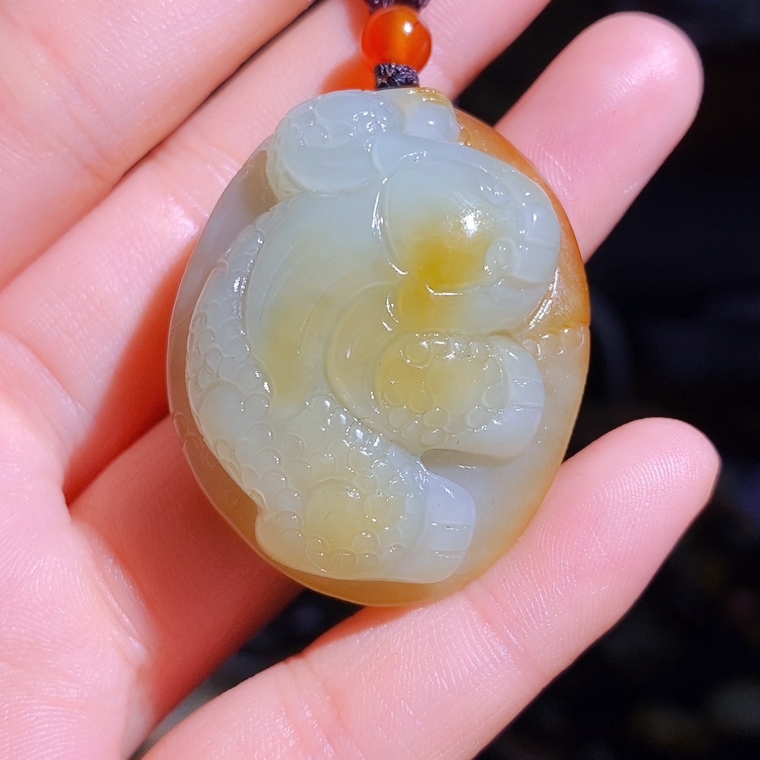 和田玉颈饰未镶嵌