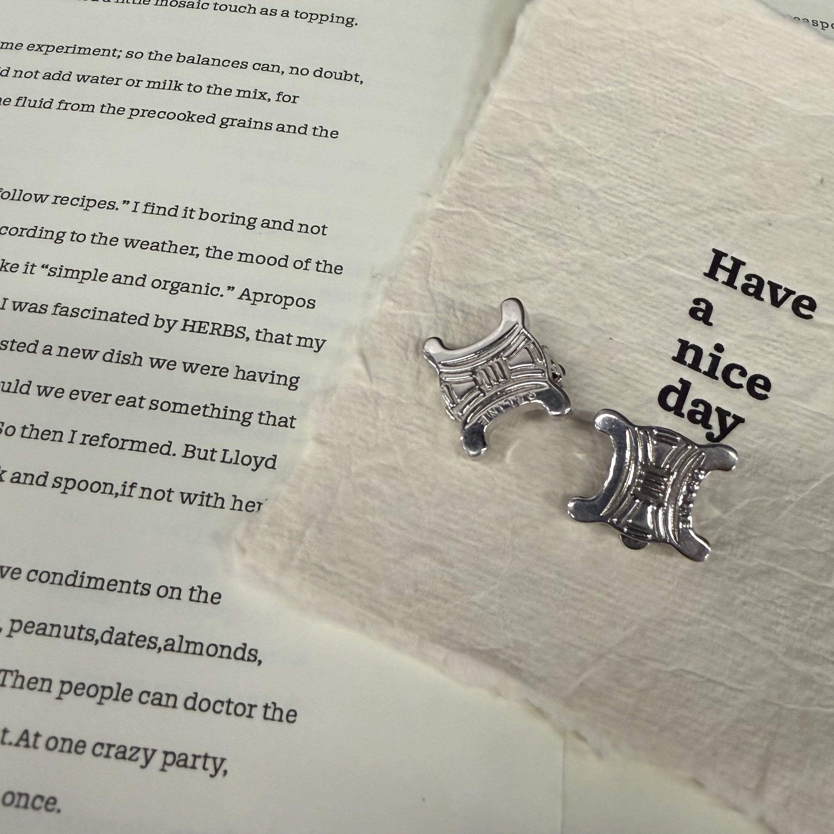 95新 Celine/思琳 24期免息/大吉中古/celine凯旋门耳夹