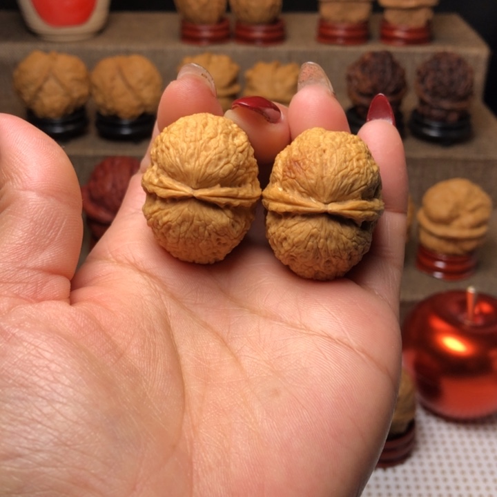 文玩核桃把件9小金元宝