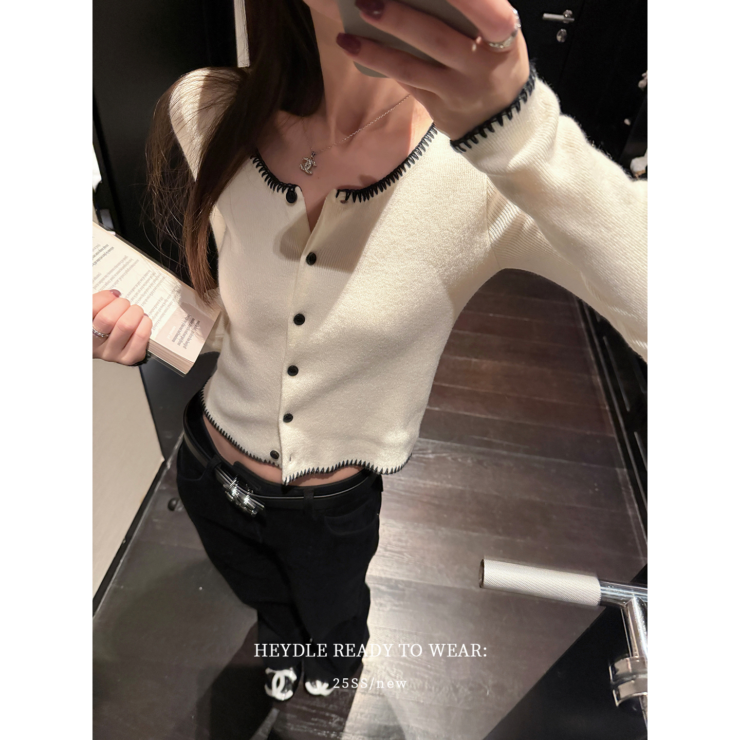 黑豆哼哼 芭蕾Opera*撞色刺绣针织开衫气质短款圆领长袖内搭毛衣