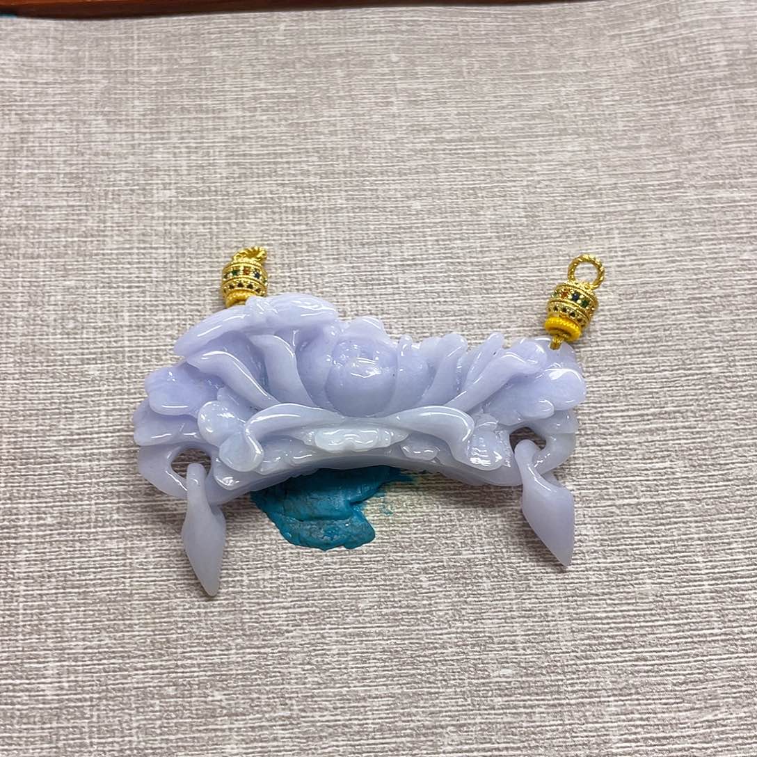 翡翠未镶嵌颈饰花开富贵吊坠
