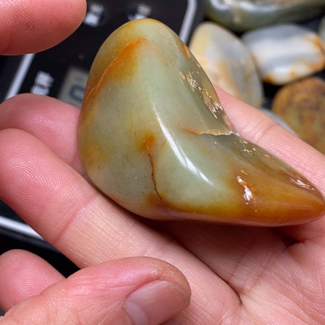 和田玉（糖玉）挂件未镶嵌