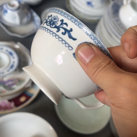 其他瓷咖啡杯一个有瑕疵