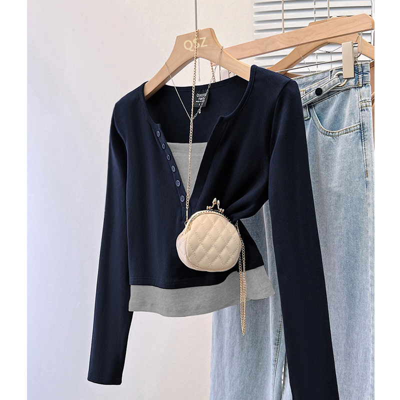 9231#甜辣妹假两件拼接V领露锁骨正肩长袖T恤女秋冬修身打底上衣