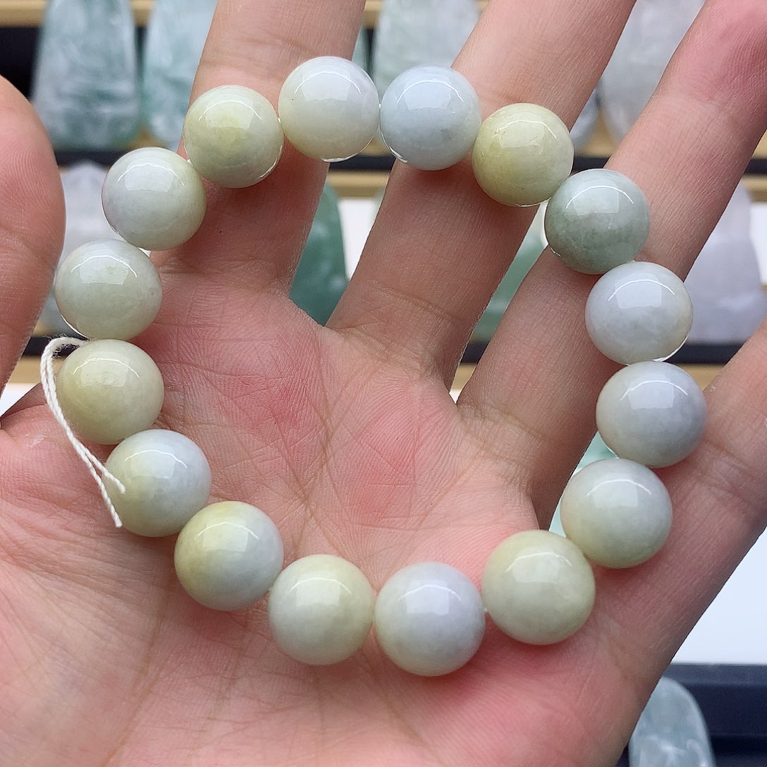 翡翠未镶嵌颈饰手串