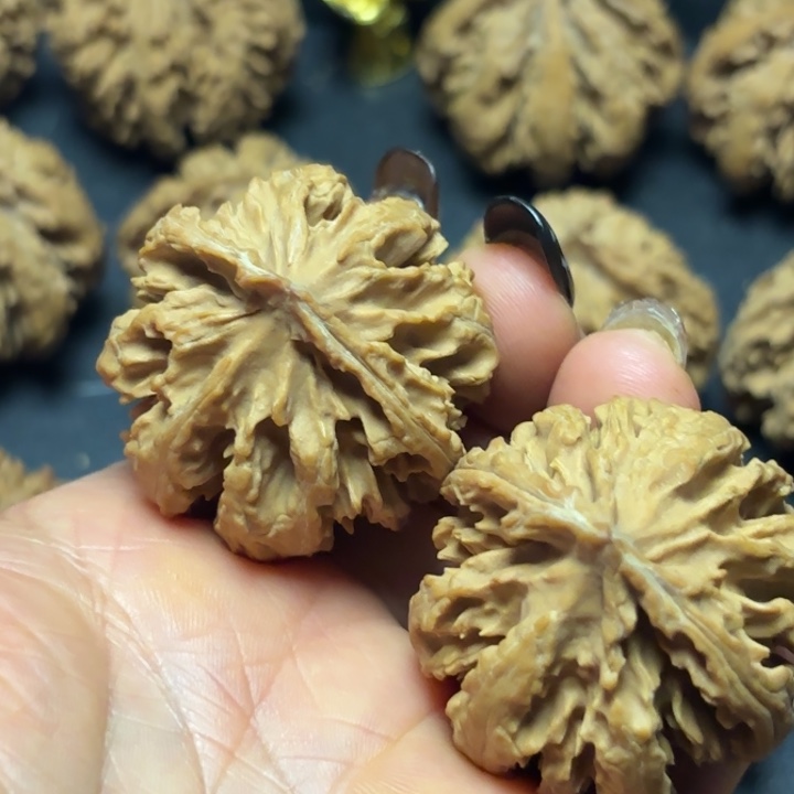 用***5文玩核桃吊坠秦岭灯笼16