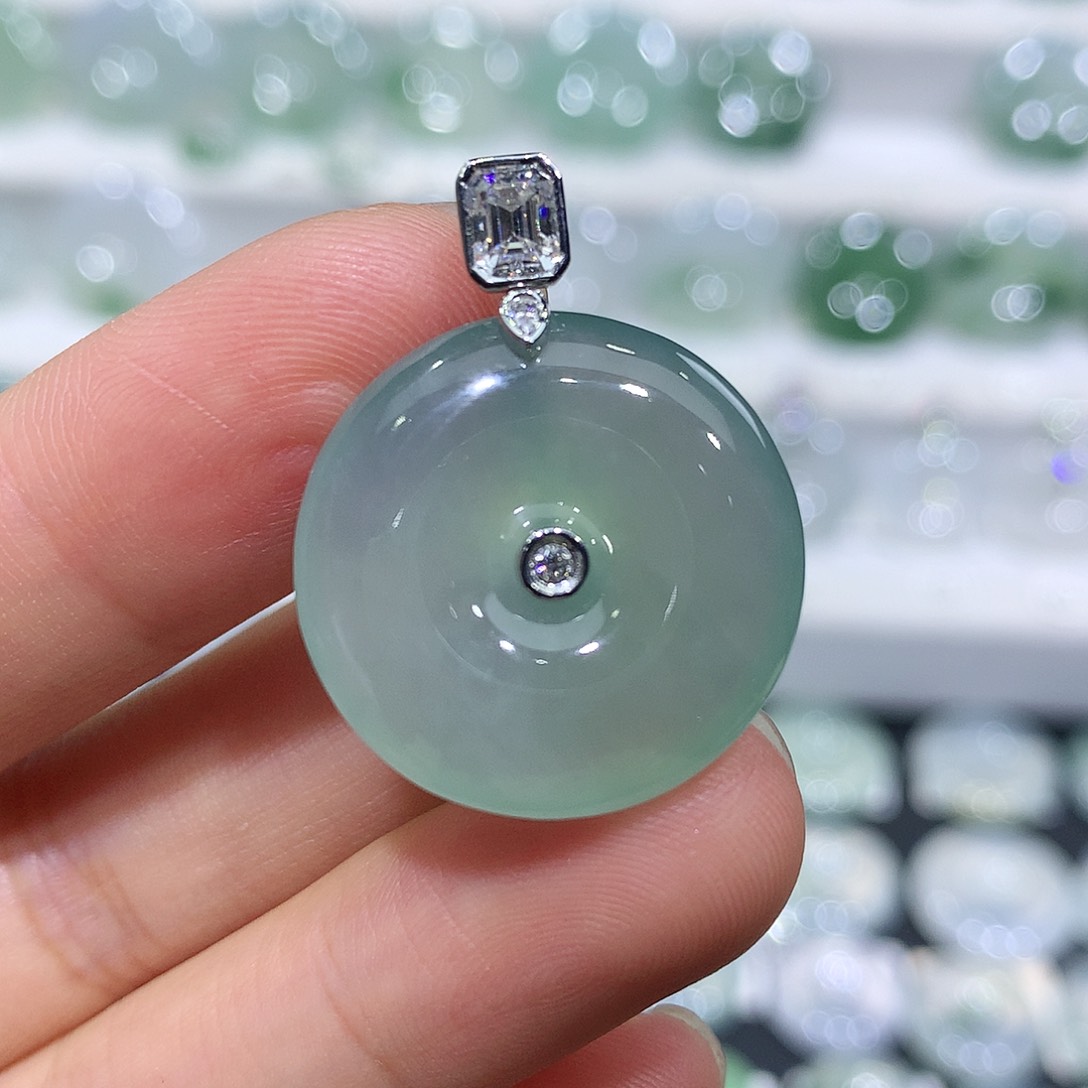 翡翠未镶嵌吊坠(不含链)