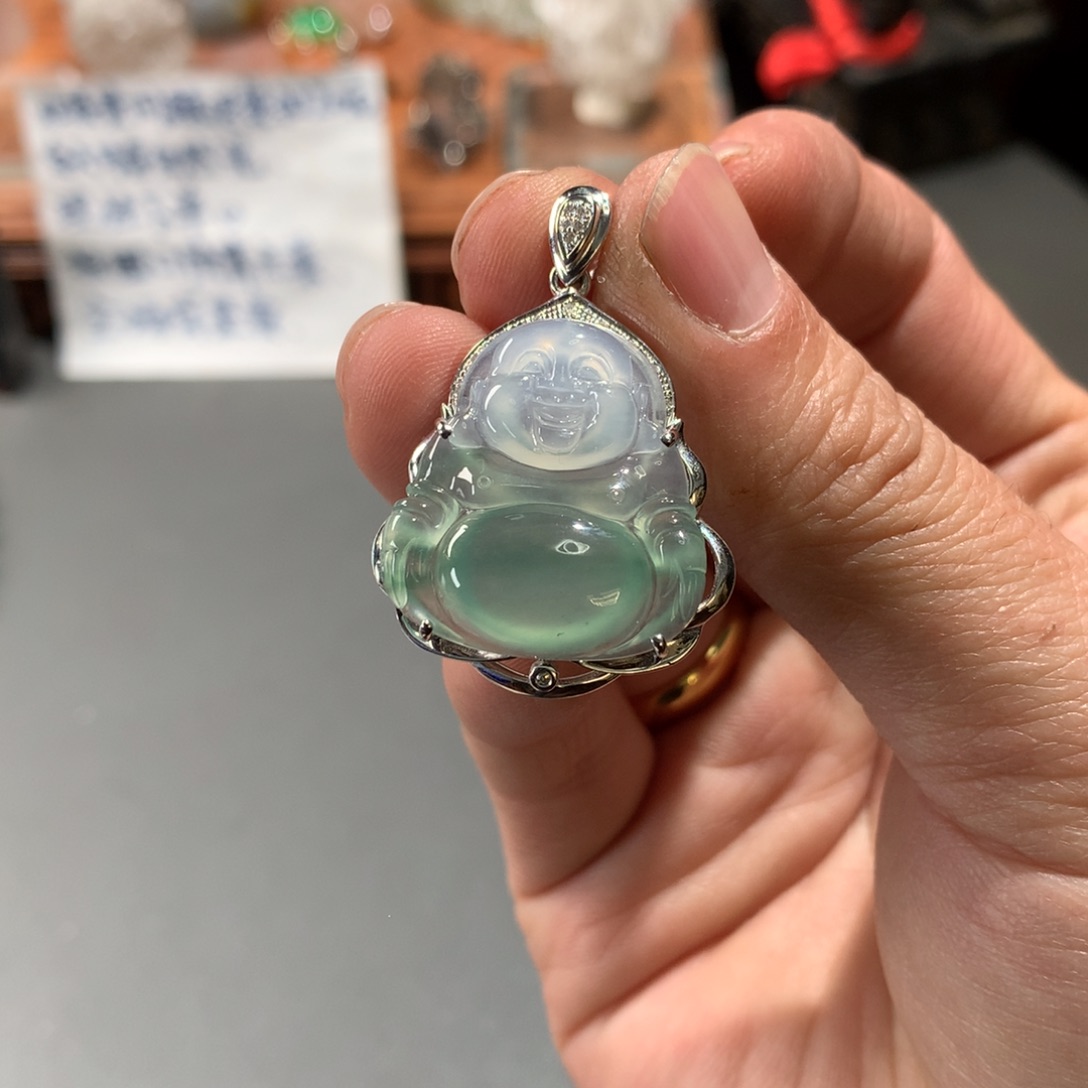 翡翠颈饰18K金镶嵌佛公