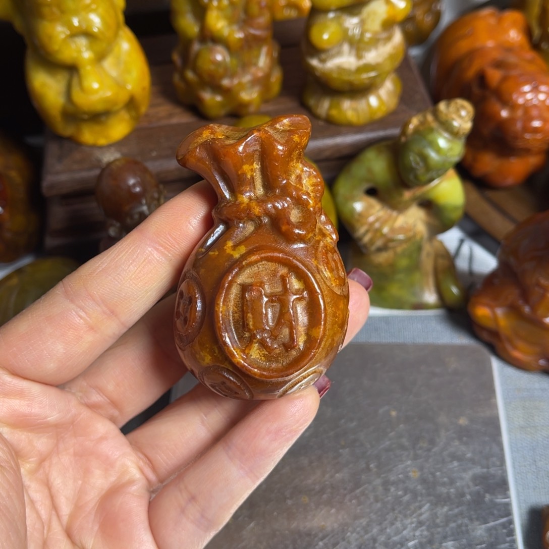 蛇纹石玉合金颈饰