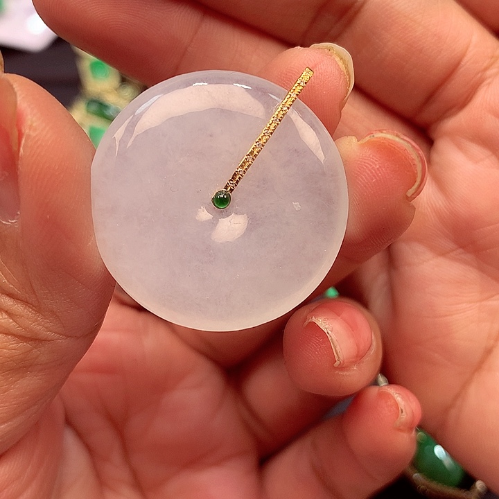 翡翠颈饰18K金镶嵌翡翠