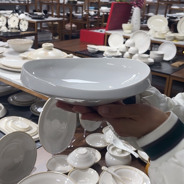 白瓷餐盘餐盘餐盘
