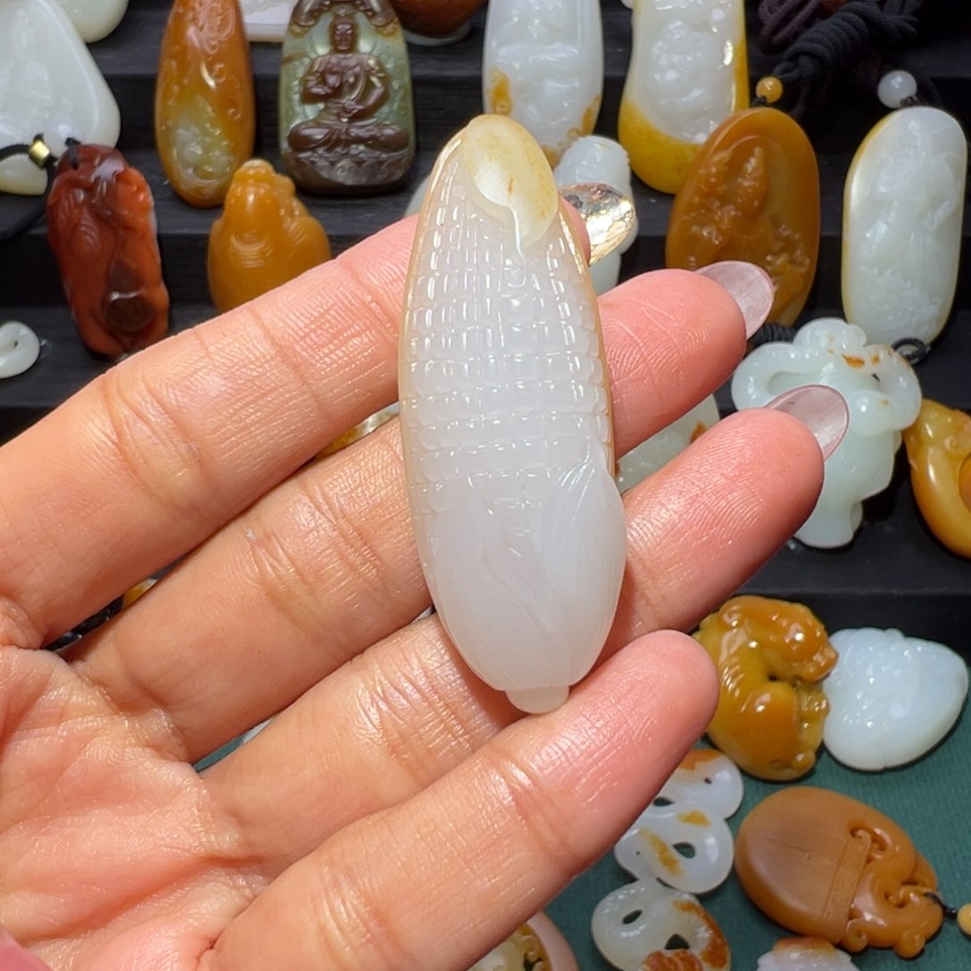 和田玉挂件未镶嵌P****r