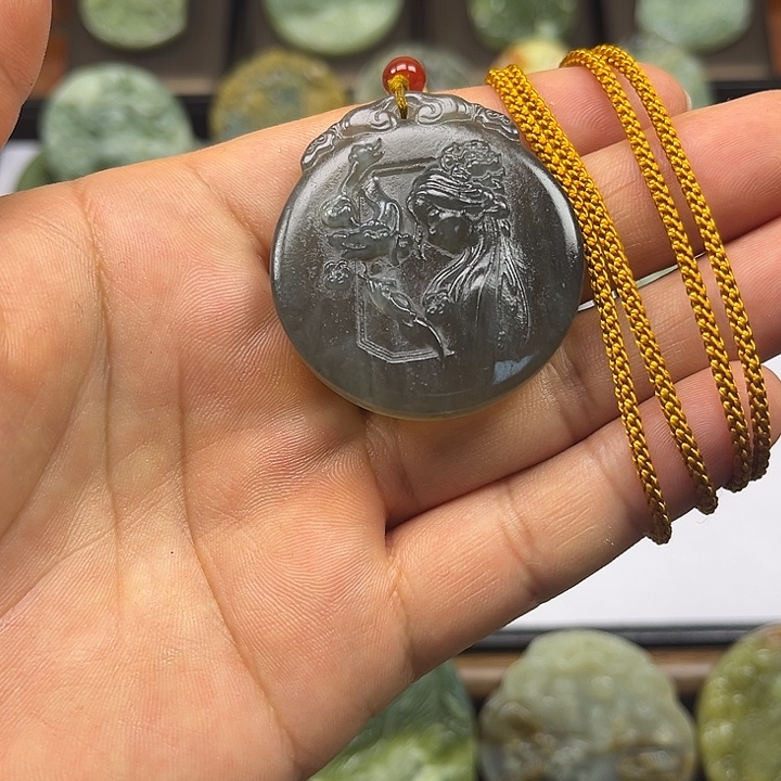 岫玉未镶嵌吊坠(赠链)