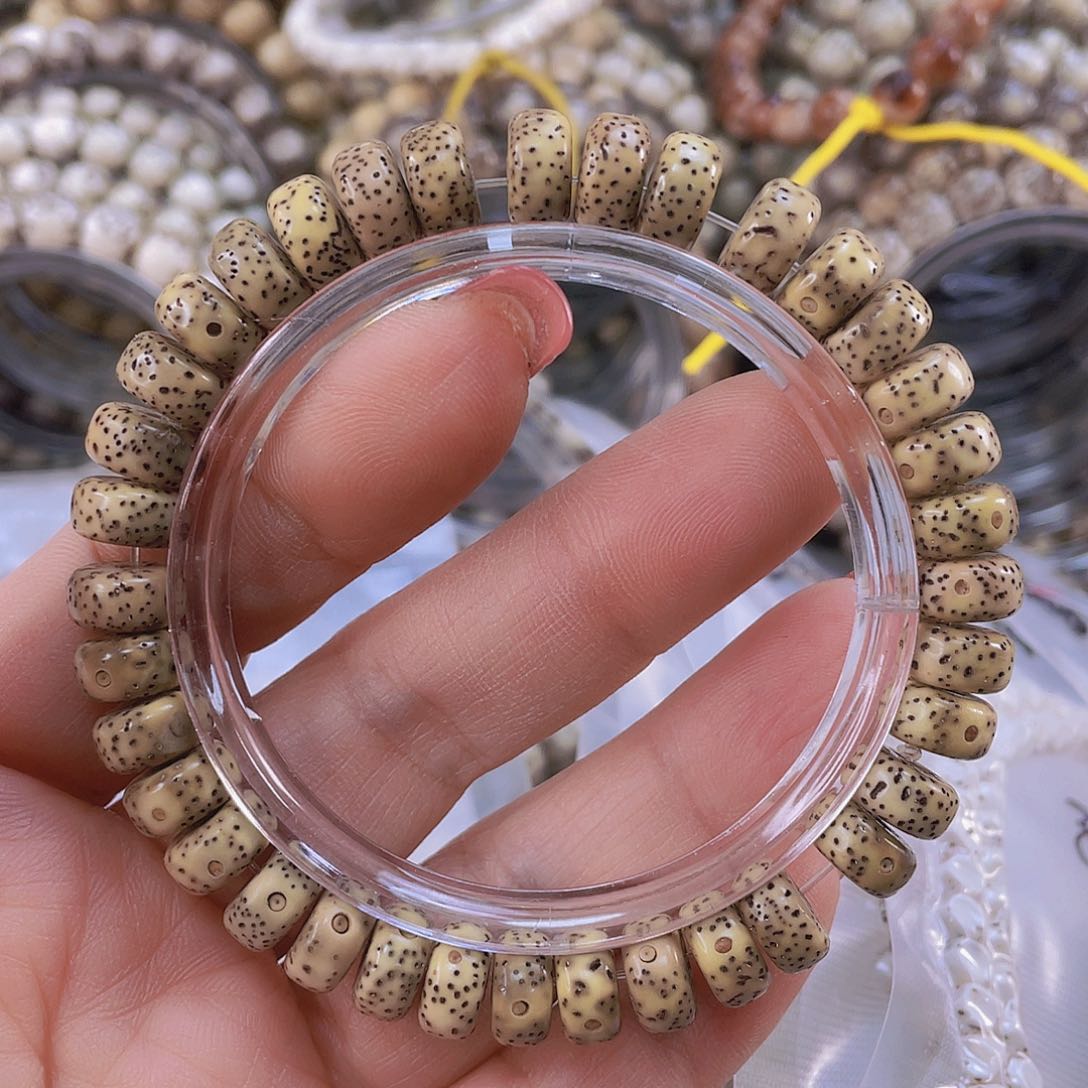 星月菩提手串石玉料药片手串尺寸8.8