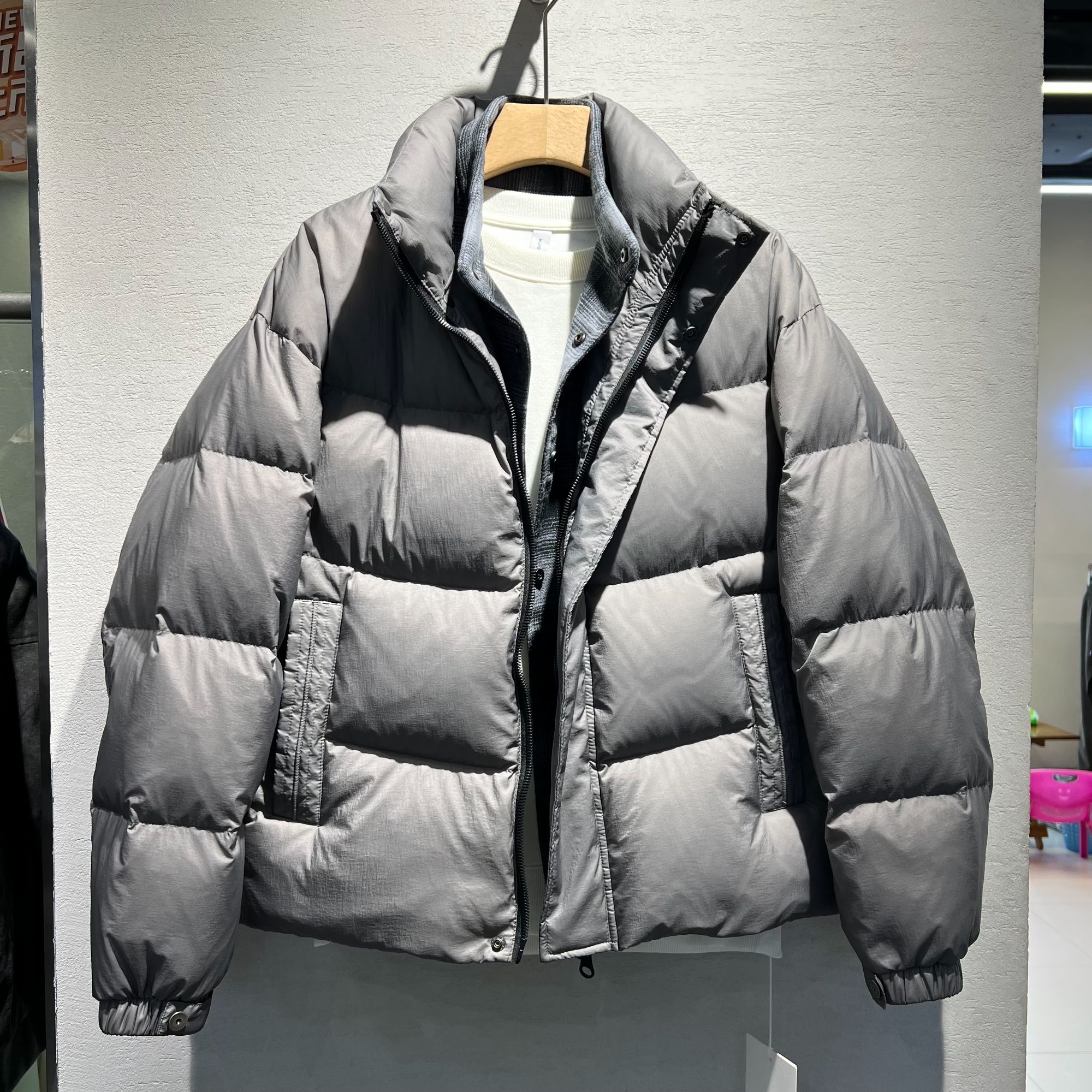 冬季微宽松8698#羽绒时尚经典假两件百搭轻薄软立领羽绒服短款