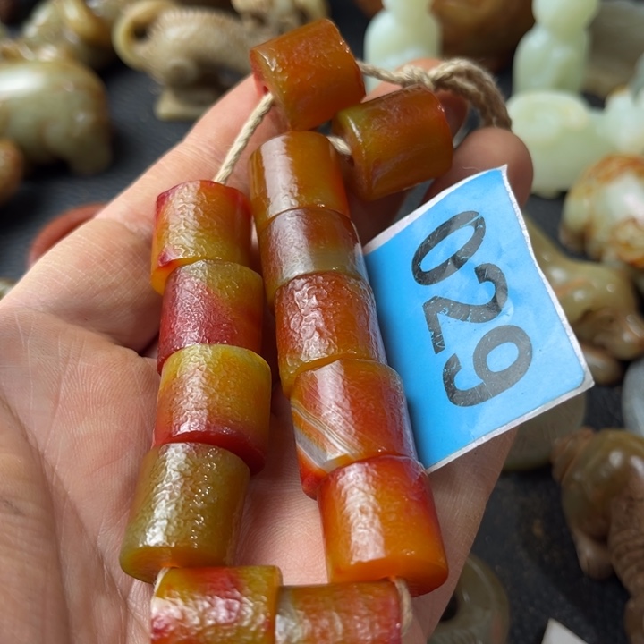 玛瑙/玉髓颈饰合金