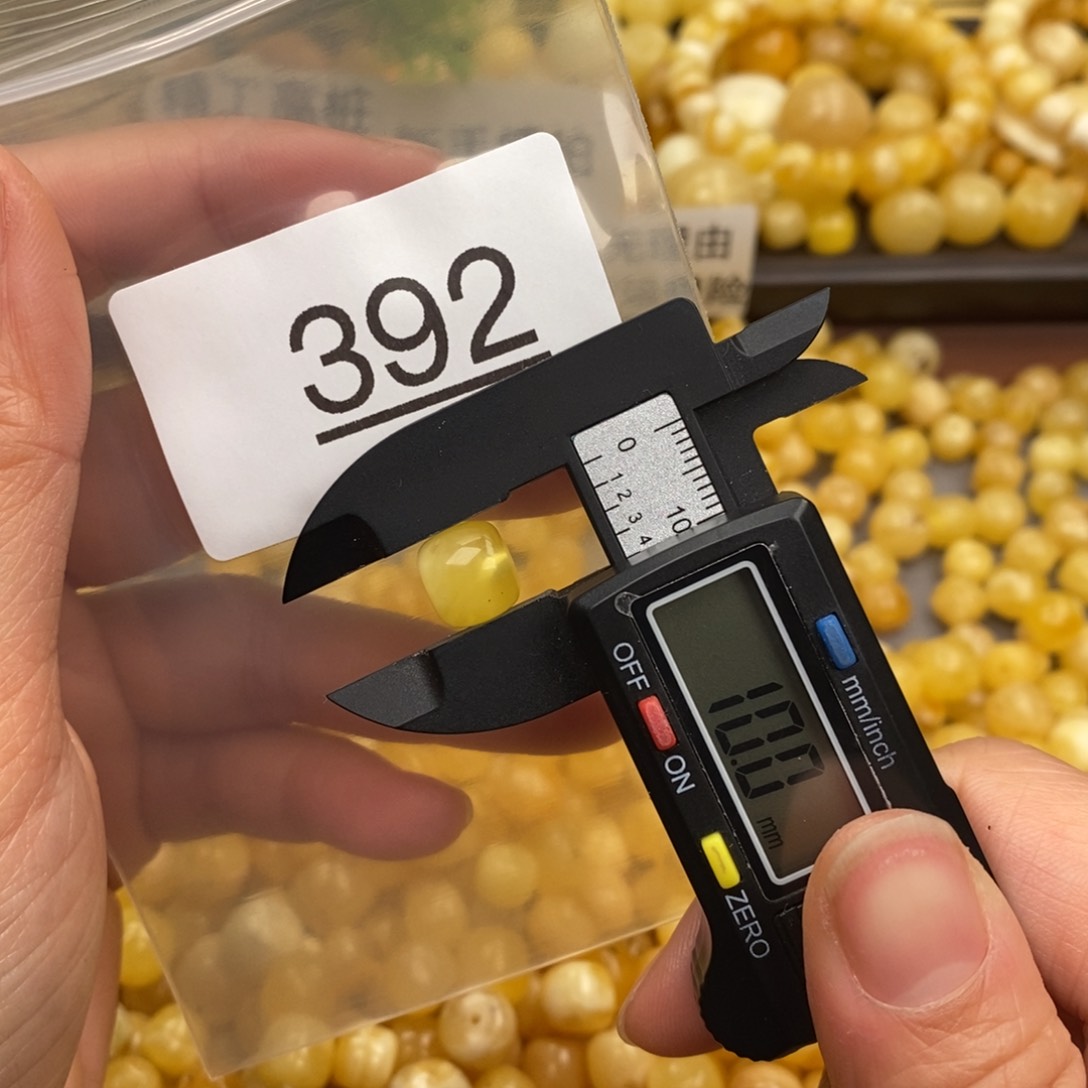 蜜蜡珠宝奇石未镶嵌