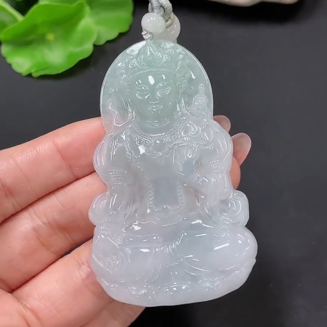 天然缅甸A货翡翠冰种度母观音吊坠