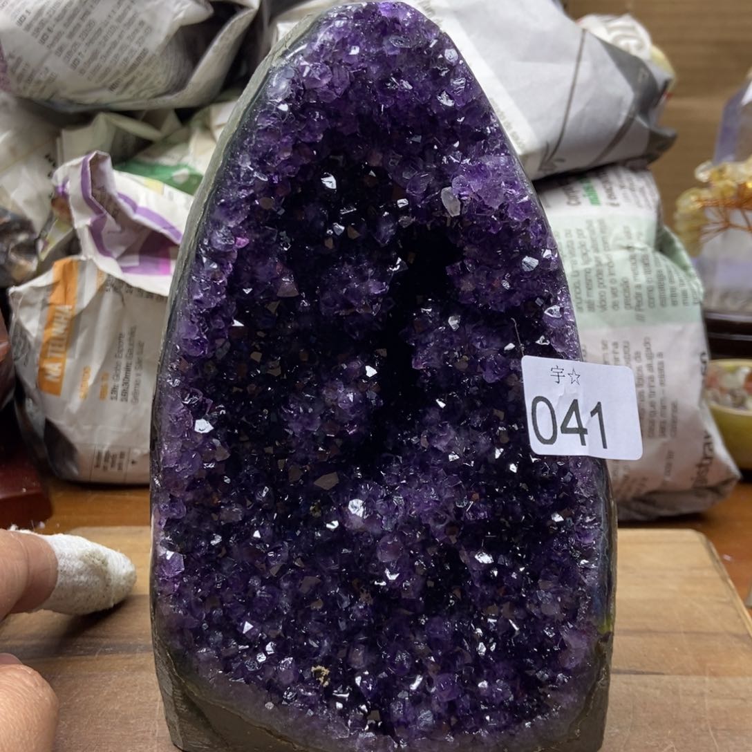 紫晶天然水晶摆件未镶嵌