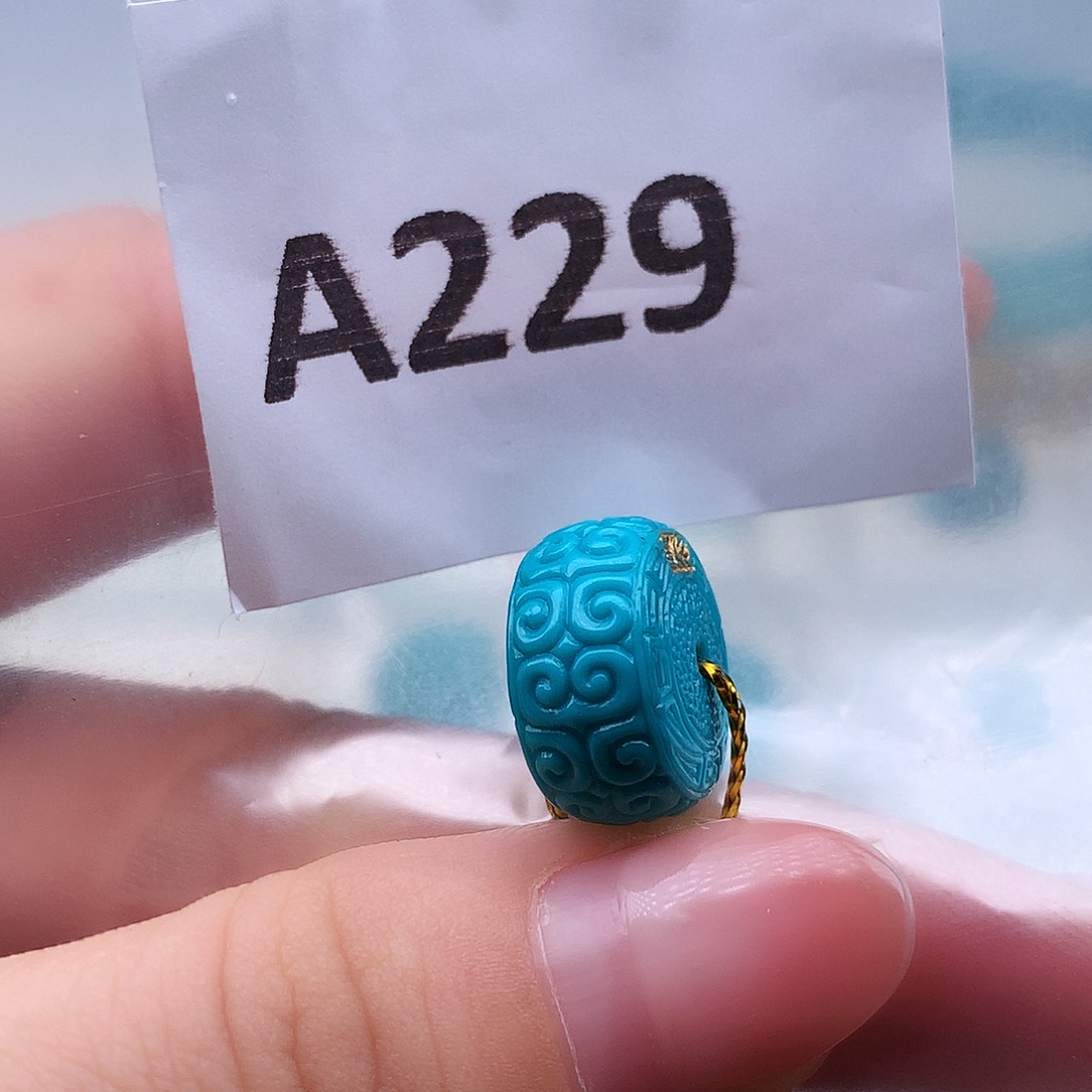 绿松石未镶嵌高瓷高色