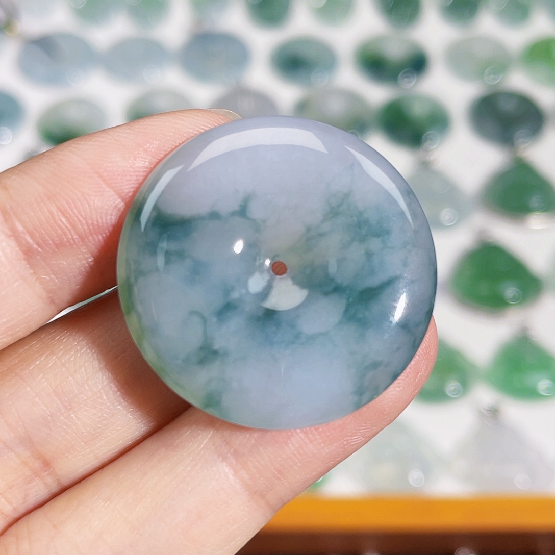 颈饰未镶嵌翡翠吊坠