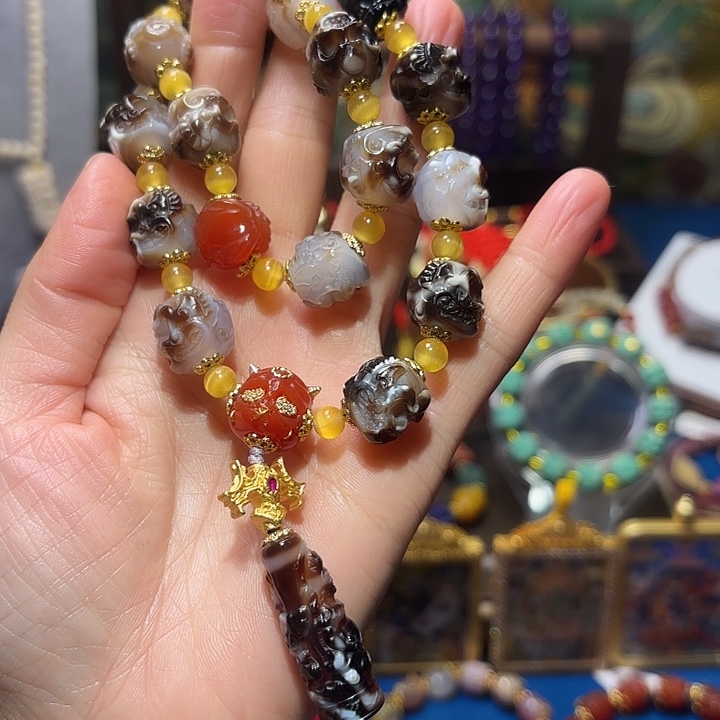 白玉菩提吊坠偏财