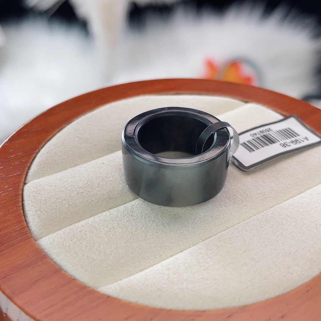 和田玉未镶嵌戒指l163。青花圆切。16.4。不退换