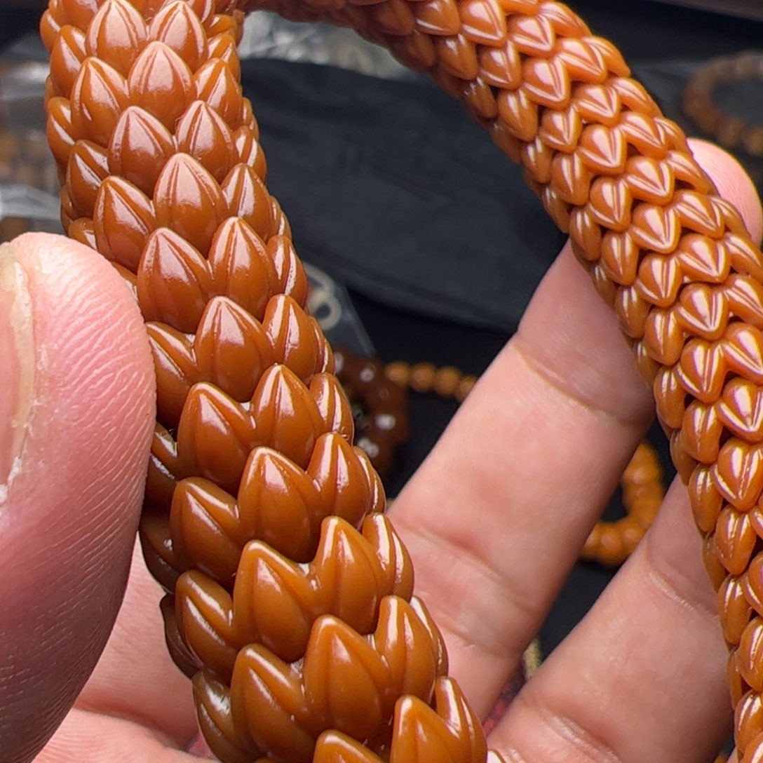 猴头核桃吊坠噢距离